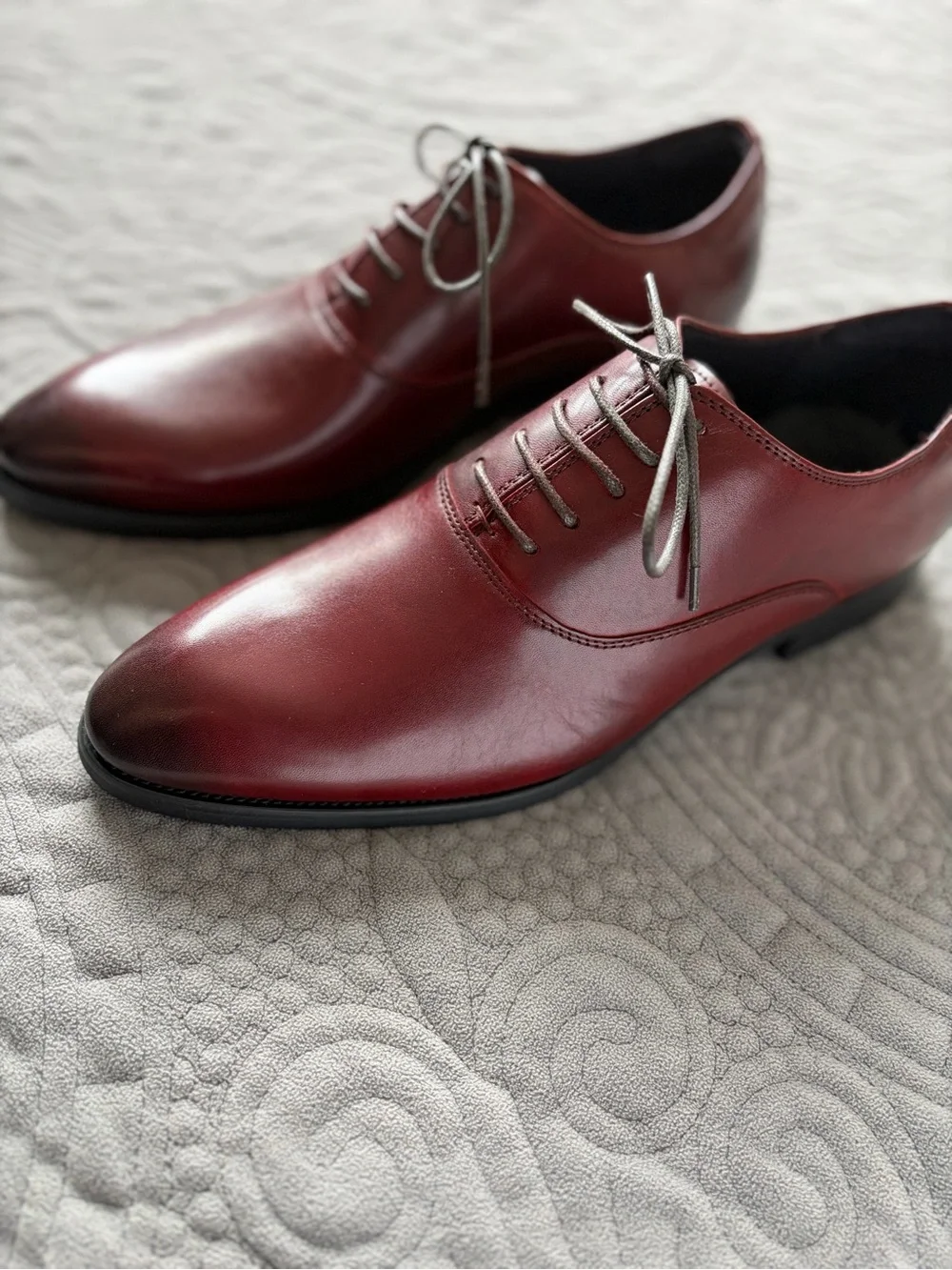 Men's Burgundy Leather Derby Shoes — Classic Lace-Up Dress Oxfords